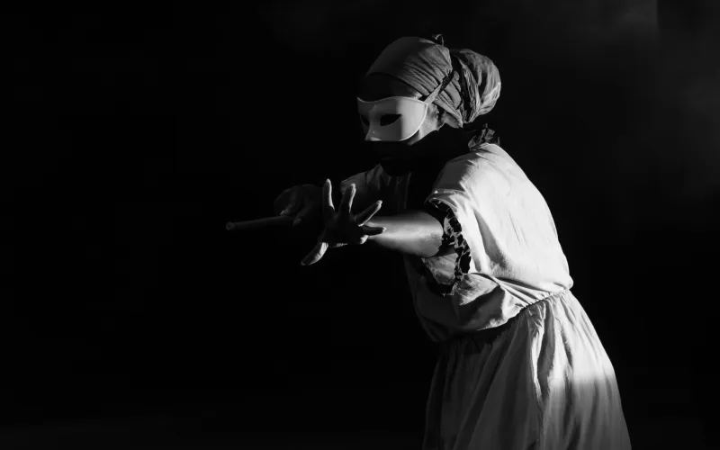 Maschere senza tempo: come la commedia dell'arte torna a parlare al mondo